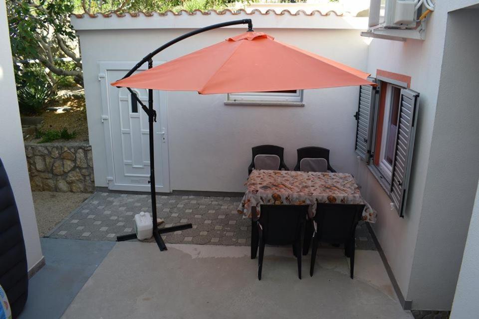 Apartmani Celjak Pag Town Bagian luar foto