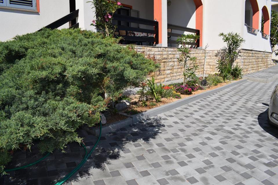 Apartmani Celjak Pag Town Bagian luar foto